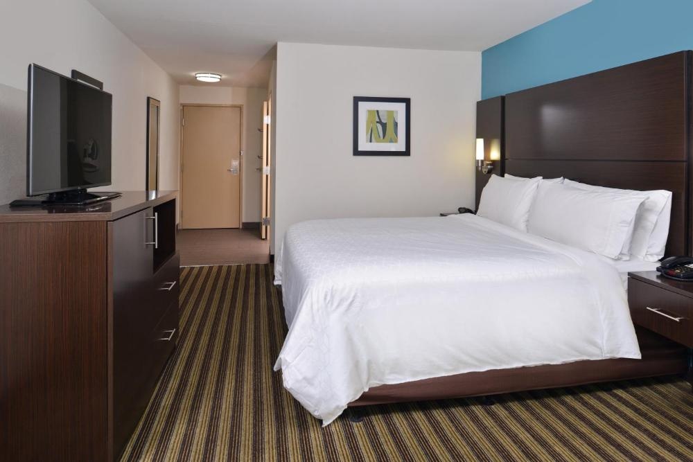Holiday Inn Express Montgomery East I-85 Image 31